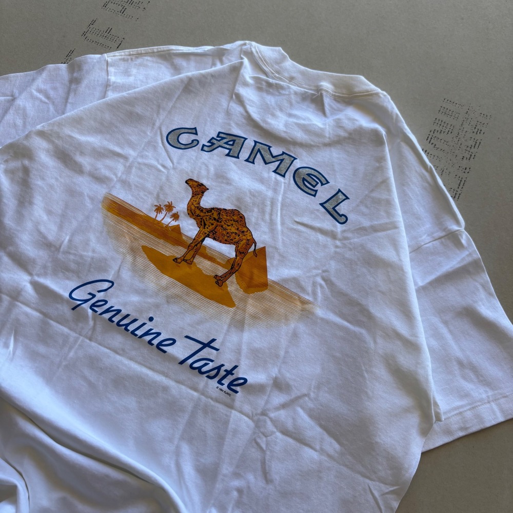 Vintage 90s Camel Genuine Taste T-shirt‎